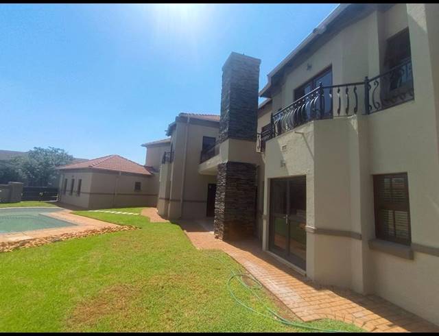 5 BEDROOM PROPERTY TO RENT IN MIDSTREAM ESTATE